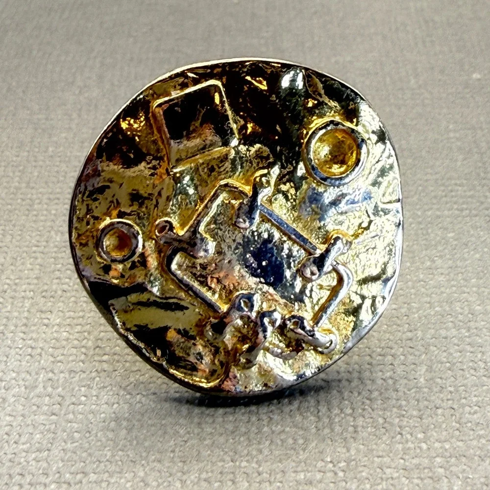 Vintage‎ Brutalist Hammered Metal Ring Gold Tone Adjustable Marked